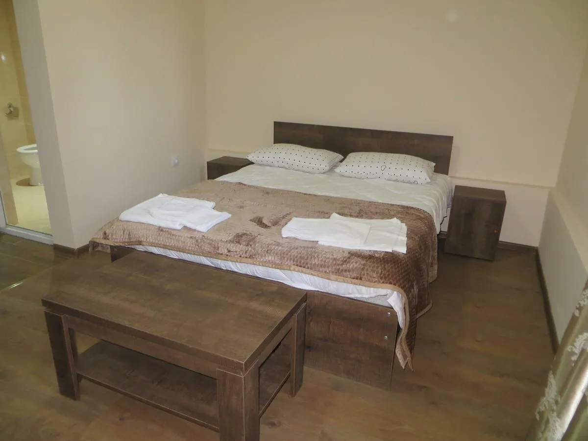 Roomer Τυφλίδα Ξενοδοχείο