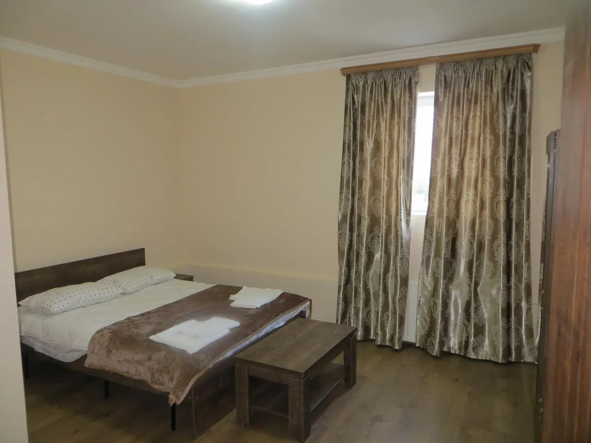 Ξενοδοχείο Roomer Τυφλίδα