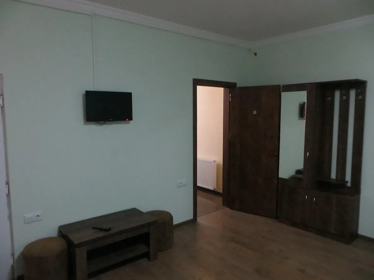 Ξενοδοχείο Roomer Τυφλίδα
