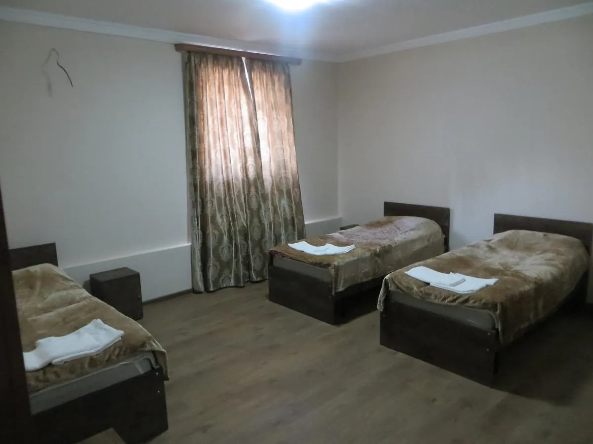 Roomer Τυφλίδα 0*,  Γεωργία